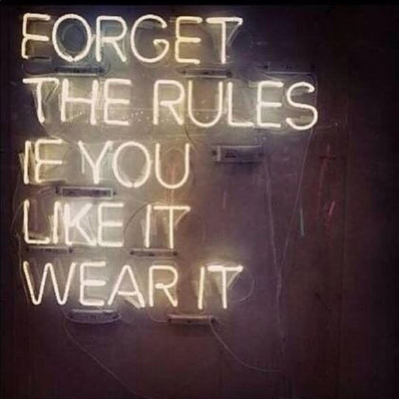 SUNDAY SALE! ๐ชSHARE THE LOVE๐ชTHANK YOU EVERYONE! ๐ - Picture 4 of 4